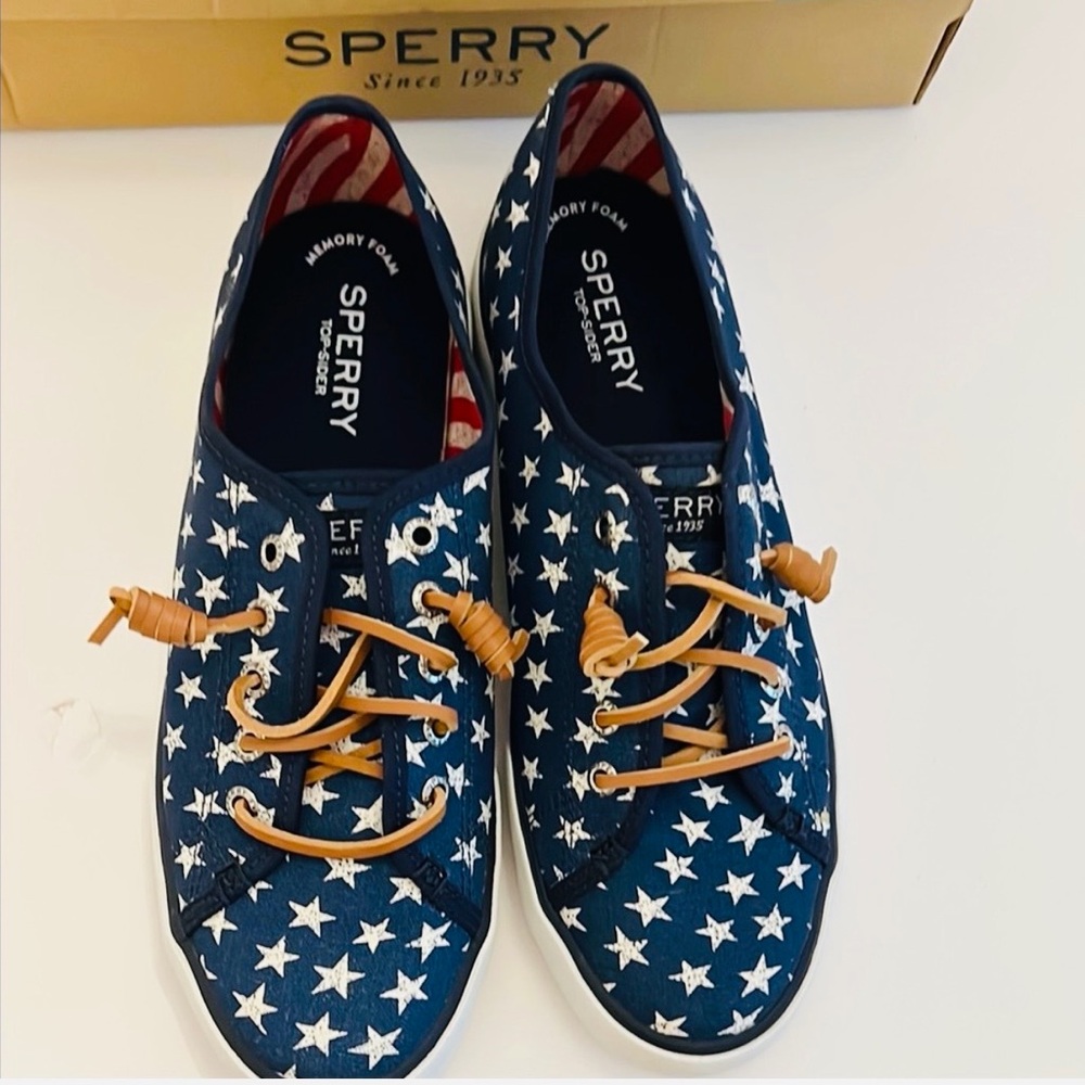 Sperry Navy Pier View Stars Print Canvas Sneakers with Tan Laces Size 7 1/2 - Picture 2 of 8